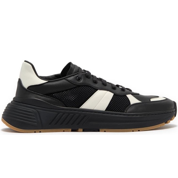 Bottega Veneta men’s stylish sneakers - Picture 4 of 10